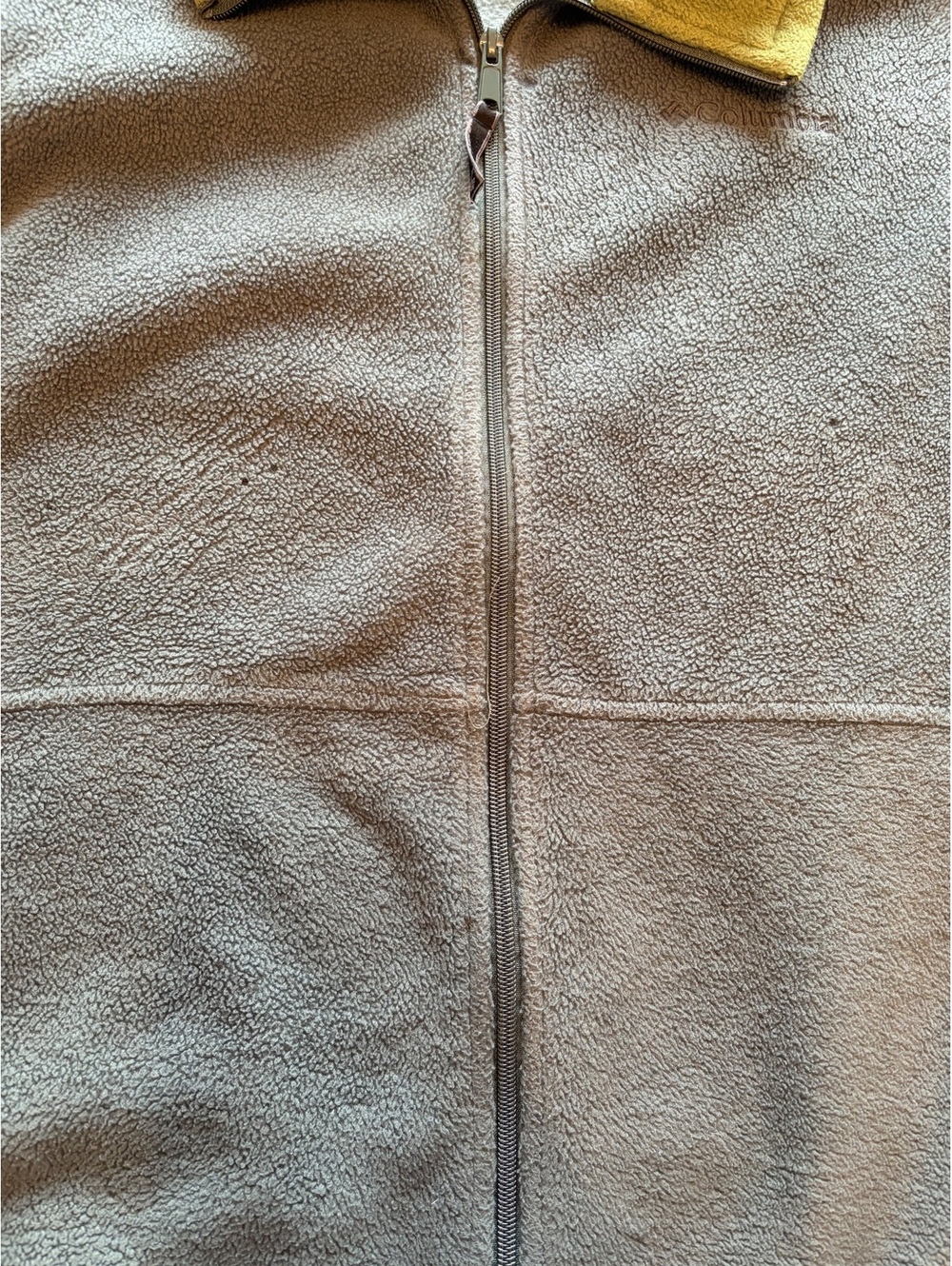 Columbia Men’s Fleece Vest - Picture 3 of 7